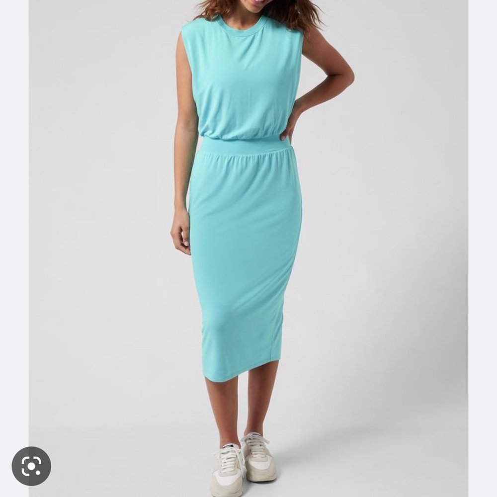 Gently used Athleta dress!